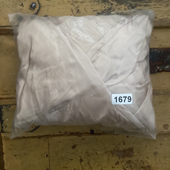 ANTHROPOLOGIE ODILLE STRETCH BLUSH CREAM WRAP TOP BOHO TOP FEMININE BLOUSE S - Picture 16 of 16